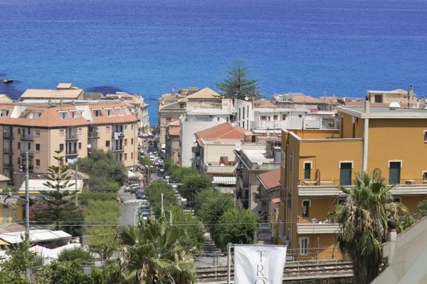 Tropis (Tropea)